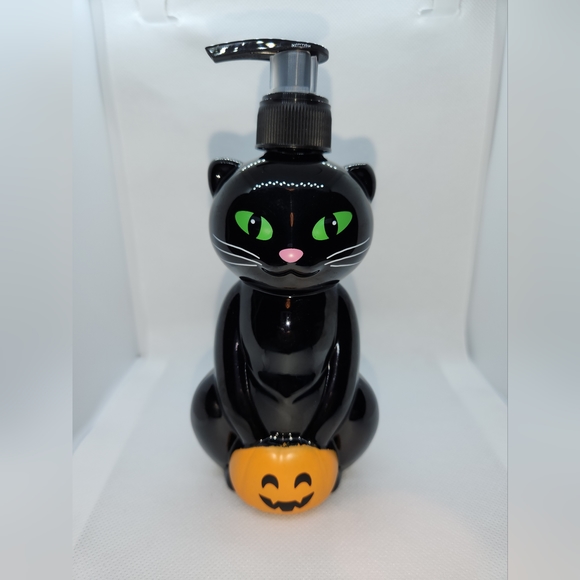 Mason de Base Bath New Ghost Or Blk Cat Soap Dispenser Halloween